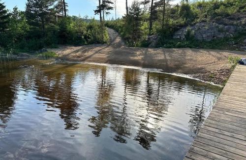 Jorlanda House | Sjöutsikt