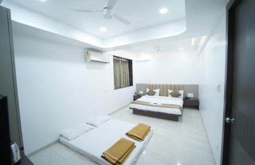 Nashik Hotel | SK inn