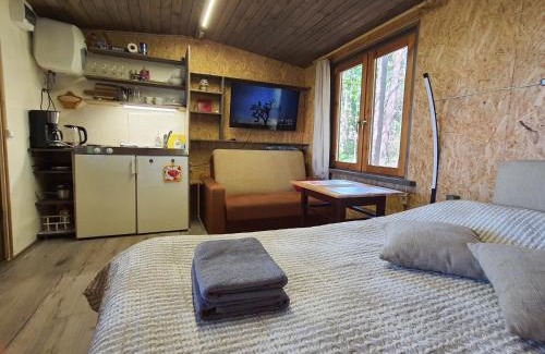 Pieriga House | Skaisto saulrietu namiņš