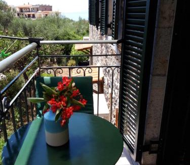 Kardamyli Apartment | Skardamoula's Studios and Apartments, 2