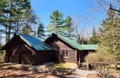 Hayward Cabin | Skeeter's Pt. Lodge on Nelson Lake