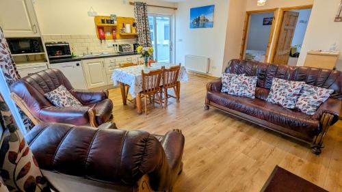 Portmagee Apartment | Skellig View Sunset Cliffs View Apartment