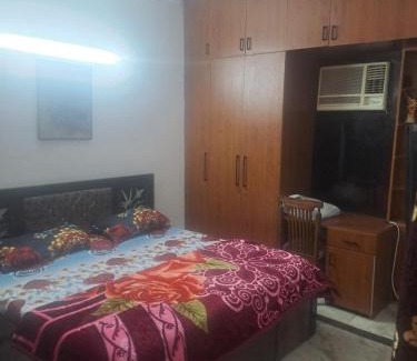 Lajpat Nagar Apartment | Skhome