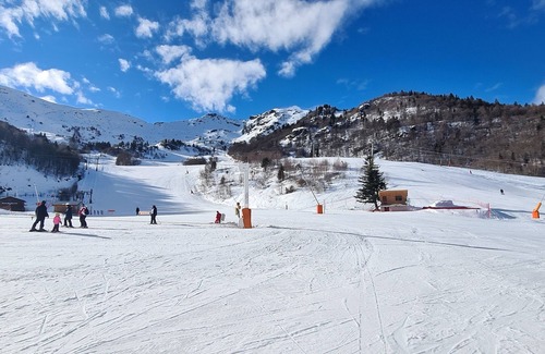 Montferrier Apartment | SKI APARTMENT AT THE FOOT OF THE SLOPES, MONTS D'OLMES (09)