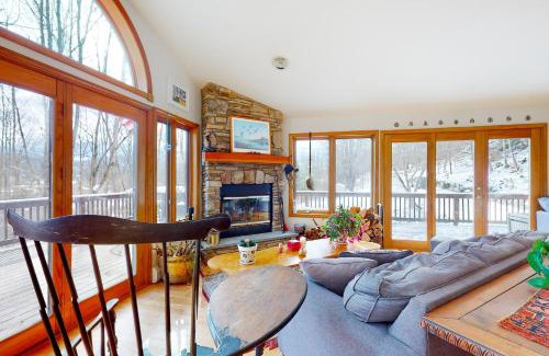Stowe Area House | Ski Bike the East