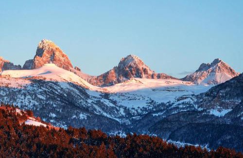 Driggs House | Ski Chair Hot Tubs & Targhee Fun