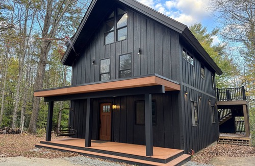 Ludlow House | Ski Chalet with Hot Tub on Okemo Mountain