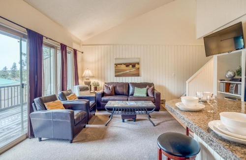 Century West House | Ski House 227 - Meredith Lodging