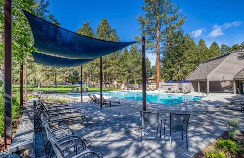 Century West House | Ski House 245 - Meredith Lodging