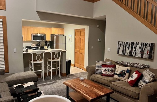 Boyne Falls Condo | Ski-in Disciples Ridge Condo at Boyne Mountain Resort
