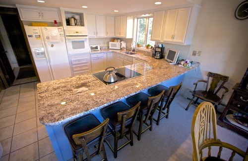 Four O'Clock House | Ski-in/Out Awesome views Walk to Town 5 BR Huge Deck with Hot Tub