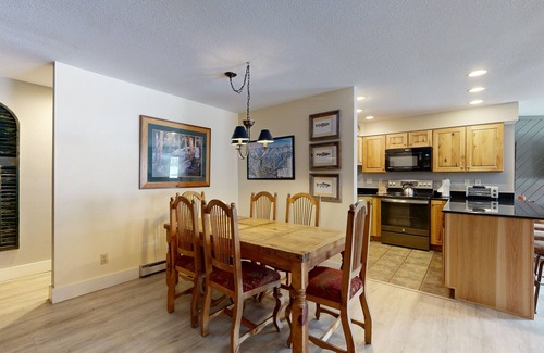 Historic District Condo | Ski-in/out condo with fireplace & hot tub & grill- steps to lifts/town