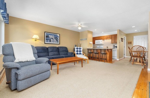 East Burke Condo | Ski In/Out Condo with Direct Access to Kingdom Trails
