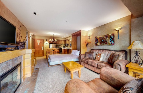 Big Sky Condo | Ski-in/out condo with mountain view, hot tub, pool, gym & sauna