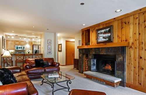 Beaver Creek Condo | Ski in/out luxury condo with pool, hot tubs, sauna & free parking!!