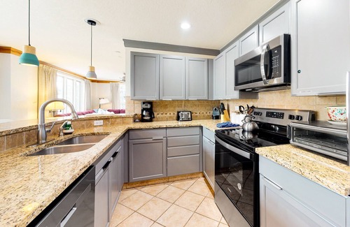 Beaver Creek Condo | Ski-in/out mountain escape with pools, hot tubs, spa, gym & gorgeous views