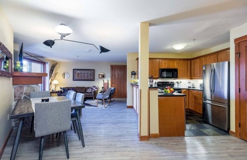 Salt Lake Mountain Resorts Apartment | Ski in/out,Pool,Hot Tub,Pool Table - Resort View!