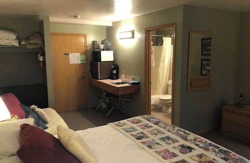 Powder Mountain Cabin | Ski in/out room for 2-4 at Powder Mountain