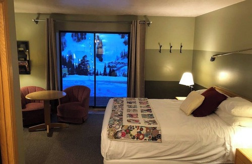 Powder Mountain Cabin | Ski in/out room for 2-4 at Powder Mountain