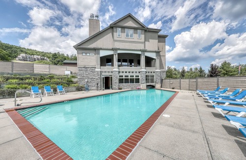 Ludlow Condo | Ski-In/Out Solitude Village Condo w/Fireplace, Shared Hot Tub, Pool, Gym, Sauna