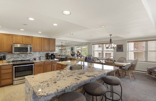 Steamboat Springs Condo | Ski-in/Out, Walk to Base Area - Torian Plum - Pool& Hot Tubs