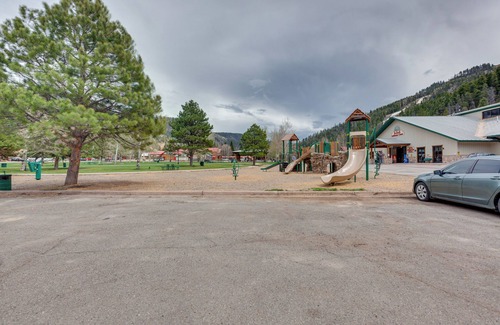 Taos Ski Valley Apartment | Ski-in Red River Retreat: Balcony, Mountain Views!