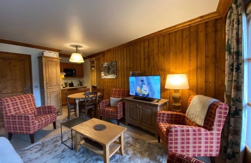 Arc-1950 Apartment | Ski-in ski-out spacious studio apartment in Le Refuge du Montagnard, Arc 1950
