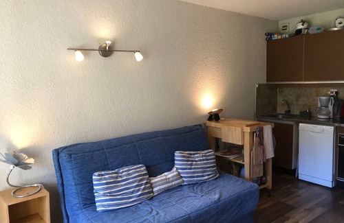 Correncon-en-Vercors Apartment | Ski-In/Ski-Out Studio at Corrençon-en-Vercors with Garden Access