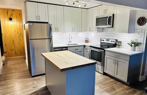 Steamboat Springs Condo | Ski In Ski Out: 2 King Beds, Hot Tub , Gas Fireplace,Balcony, Close to Base Area