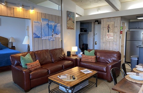 Steamboat Springs Condo | Ski In/Ski Out 2 Bed/2Bath Top Floor Updated Condo With Elevator and Steamshower