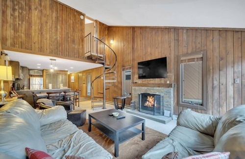 Snowshoe House | Ski in-Ski out! 16 Wabasso Snowshoe Mountain.