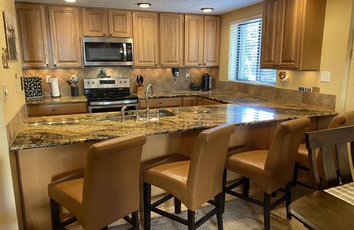 Peak 9 Condo | Ski In Ski Out 2 Bedroom Mountainwood Condo - One block to Town