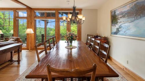 Spruce Peak House | Ski in Ski out 4 Bedroom Spruce Peak Lodge Luxury Mountain Cabin By Stowe Mountain Rentals