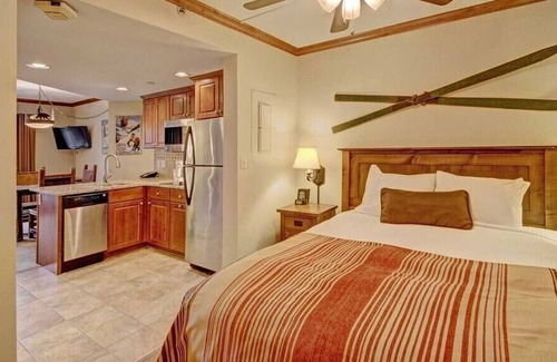 Peak 9 Apartment | Ski-in/Ski-out. 9 Hot Tubs + Pools | Breck Studio