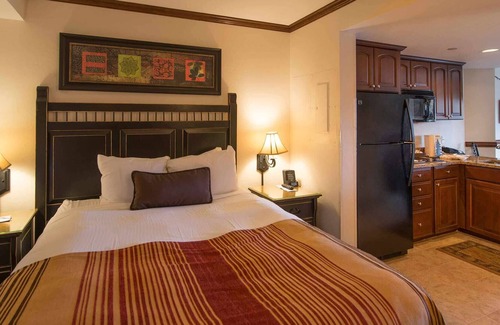 Peak 9 Apartment | Ski-in/Ski-out. 9 Hot Tubs + Pools | Breck Studio