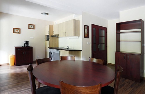 Peyragudes Apartment | Ski-In/Ski-Out Apartment | 6 Guests | Mountain Views | Parking + Spa Access