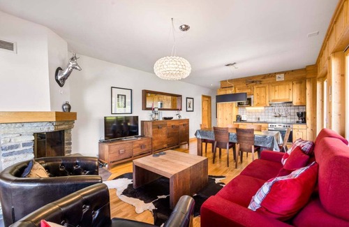 Nendaz Apartment | SKI IN/SKI OUT Beautiful on Piste 2 Bedroom apartment in Veysonnaz, Switzerland