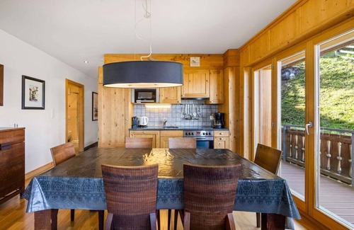 Nendaz Apartment | SKI IN/SKI OUT Beautiful on Piste 2 Bedroom apartment in Veysonnaz, Switzerland