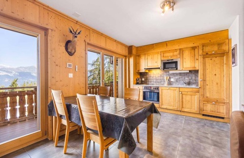 Veysonnaz Apartment | SKI IN/SKI OUT Beautiful on Piste 1 Bedroom apartment in Veysonnaz, Switzerland