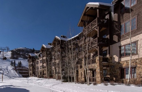 Avon Condo | Ski-in/Ski-out Beaver Creek: Hot Tub, Heated Pool, Ski Locker & OnDemand Shuttle