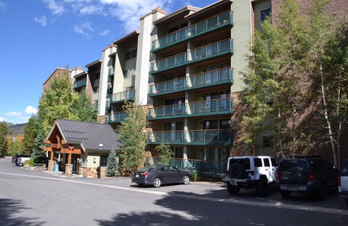 Peak 9 Condo | Ski-In/Ski-Out Breckenridge Condo, Plus Downtown! By Ski Village Resorts