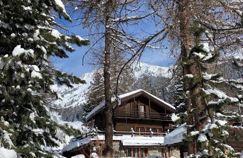 Verbier Ski Chalet | Ski in/Ski out Charming 1851 wooden chalet next to the Hameau de Verbier