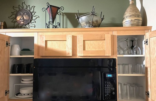 Mammoth Lakes Condo | Ski-in/Ski-out Condo, 1 Bdr. Incredible mountain views Special Hike bike fishing