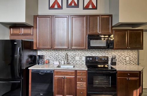 Boyne Falls Condo | Ski in/Ski out Condo at the base of Boyne Mountain-Sleeps 12