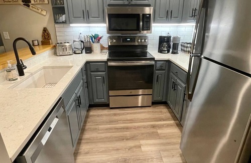 Stratton Mountain Condo | Ski in/ski out condo at base of Stratton village