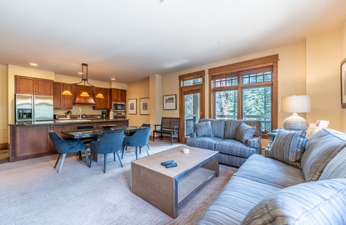 River Run Condo | Ski-in/Ski-out Condo in Keystone w/Private Balcony, Steps from Lifts & Shops