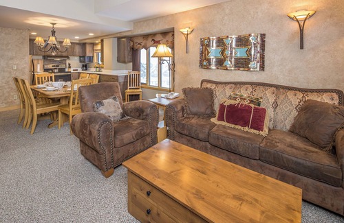 Big Sky Condo | Ski-in/Ski-out condo w/shared hot tub & pool & great location - Shoshone Ski-In/Ski-Out with Views