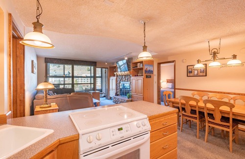 Copper Mountain Village Condo | Ski-in Ski-Out free wifi, underground parking, middle of Center Village.