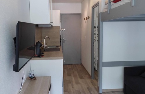 Villard-de-Lans Apartment | Ski-in/Ski-out Studio - 4 Guests - Parking - North Orientation