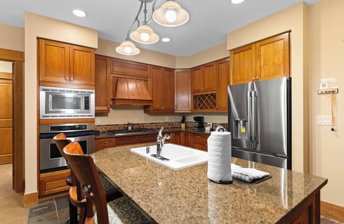 River Run Condo | Ski-In/Ski-Out Gem in River Run Village With Pool & Hot Tub!